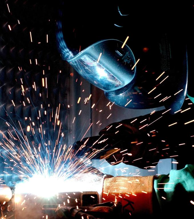 C4) OPERARIOS EN TRABAJOS DE SOLDADURA Y OXICORTE_CONVENIO METAL (RECICLAJE)